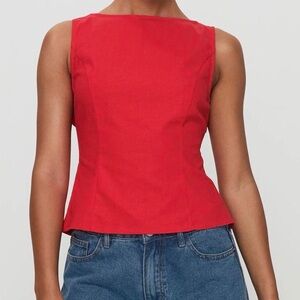 NWOT Lilitina top red.